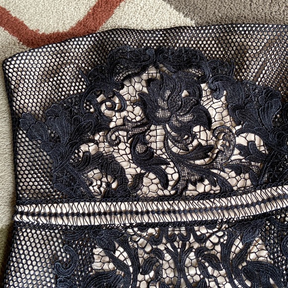 Express Black Lace/Nude Lining Strapless Mini Dress🖤 - Picture 6 of 13